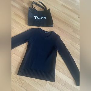 THEORY V Neck Sweater Mens S Small Boat Buttons Navy Blue Cotton NWOT w/Bag Tote